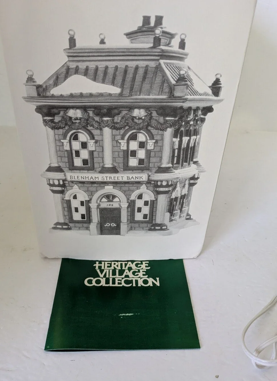 Department 56 decorative village